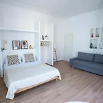 Apartman Civico 11 *
